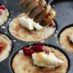 Skeppshult Traditional Cast Iron Scotch Pancake Pan, 23cm -Deals Kitchen Hub Store SH0059SkeppshultTraditionalCastIronScotchPancakePan 23cmLifestyle2